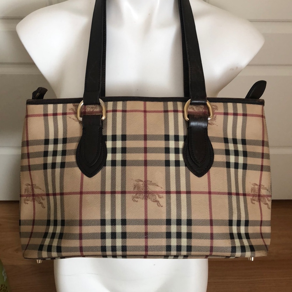 Authentic Burberry Bag - Picture 2 of 16